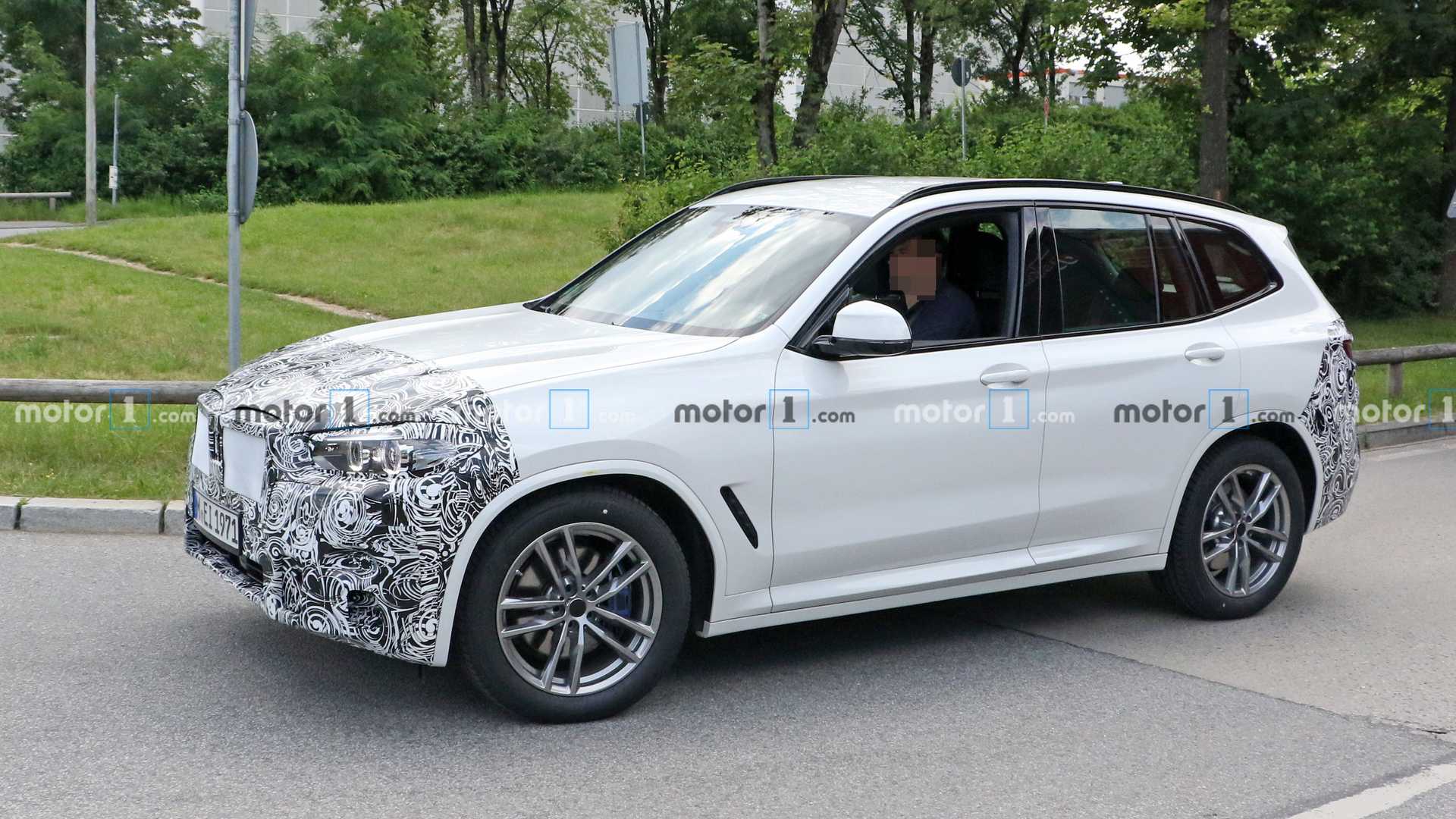 寶馬新X3換代最新圖,自然美景探索之旅的開啟