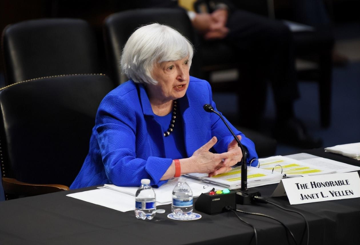 美國(guó)債務(wù)最新動(dòng)態(tài)及其全球影響分析觀點(diǎn)一則