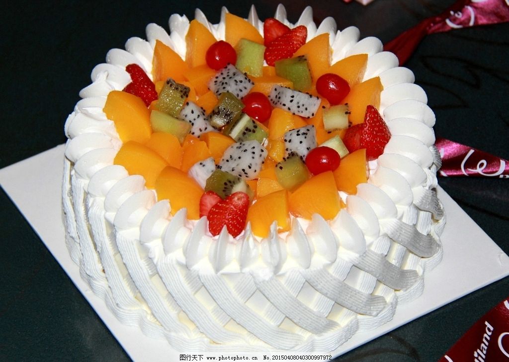 最新水果生日蛋糕圖片,甜蜜派對的主角登場!