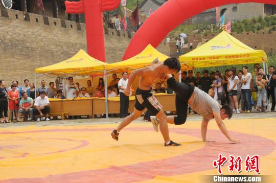 忻州摔跤比賽熱血瞬間,戰斗激情點燃視頻!