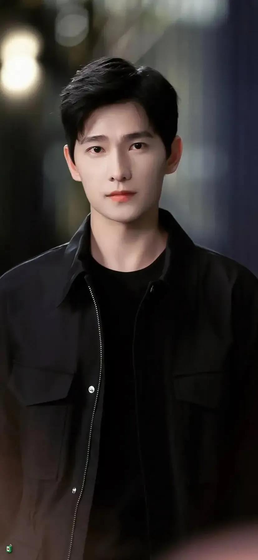 明星帥哥排行與巷弄深處的魅力小店探秘之旅