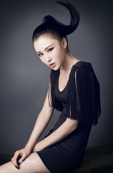 演員曹雪,演藝之路的璀璨之星