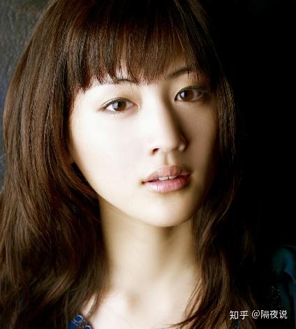 日本女明星排行榜揭秘,聚焦三大熱議話題的人物風采