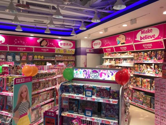 廣場新品玩具揭曉,引發兒童樂趣熱議的爭議焦點