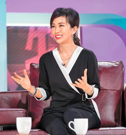 超級(jí)經(jīng)紀(jì)人，星光熠熠的演員陣容與生活的自信旅程