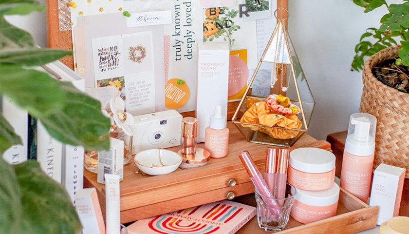 顏廣標(biāo)新動態(tài)，學(xué)習(xí)變革的浪潮與自信成就之源