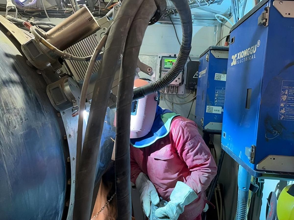 中油工程最新動(dòng)態(tài)與小巷深處的獨(dú)特風(fēng)味探秘