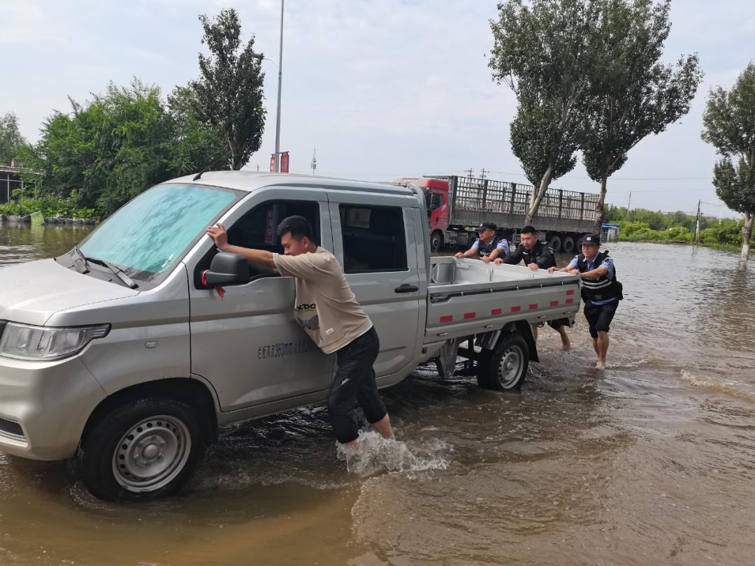 電視劇熱血勇士熱血燃情，英勇無畏的傳奇故事。