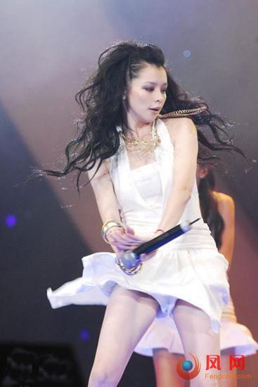 明星舞臺上的尷尬瞬間回顧