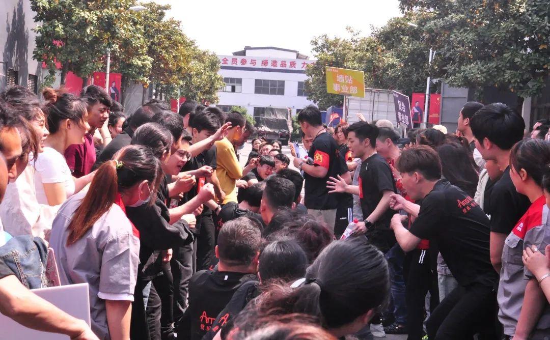 趕豬比賽,別樣的競技盛宴,速度與激情的較量!