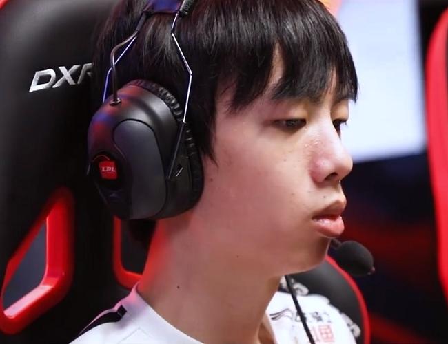 OMG今日賽場風(fēng)采,電競傳奇的續(xù)寫之戰(zhàn)