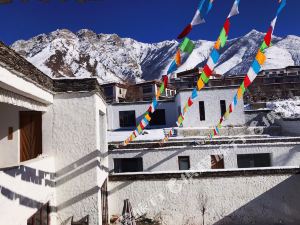 拉薩隔離新動態(tài)，溫情傳遞不間斷，愛心滿溢在這座城